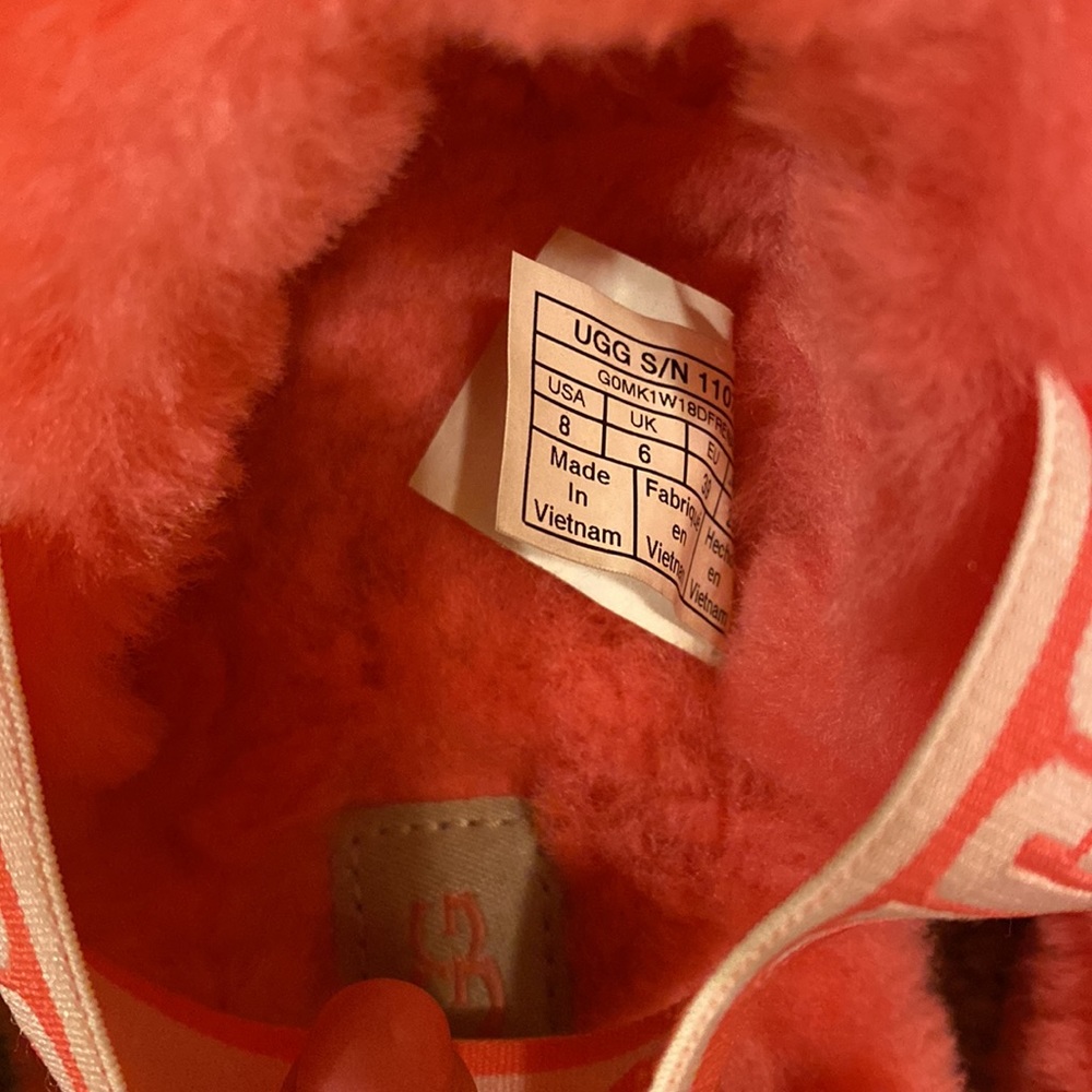 Ugg Fluff Yeah Slides. - image 3